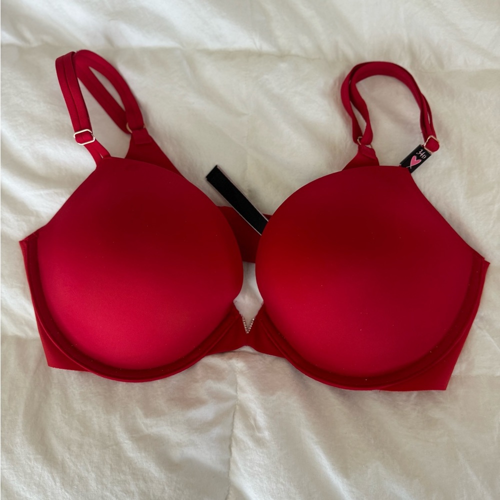 Victorias Secret Brand New VS illusion push-up bra